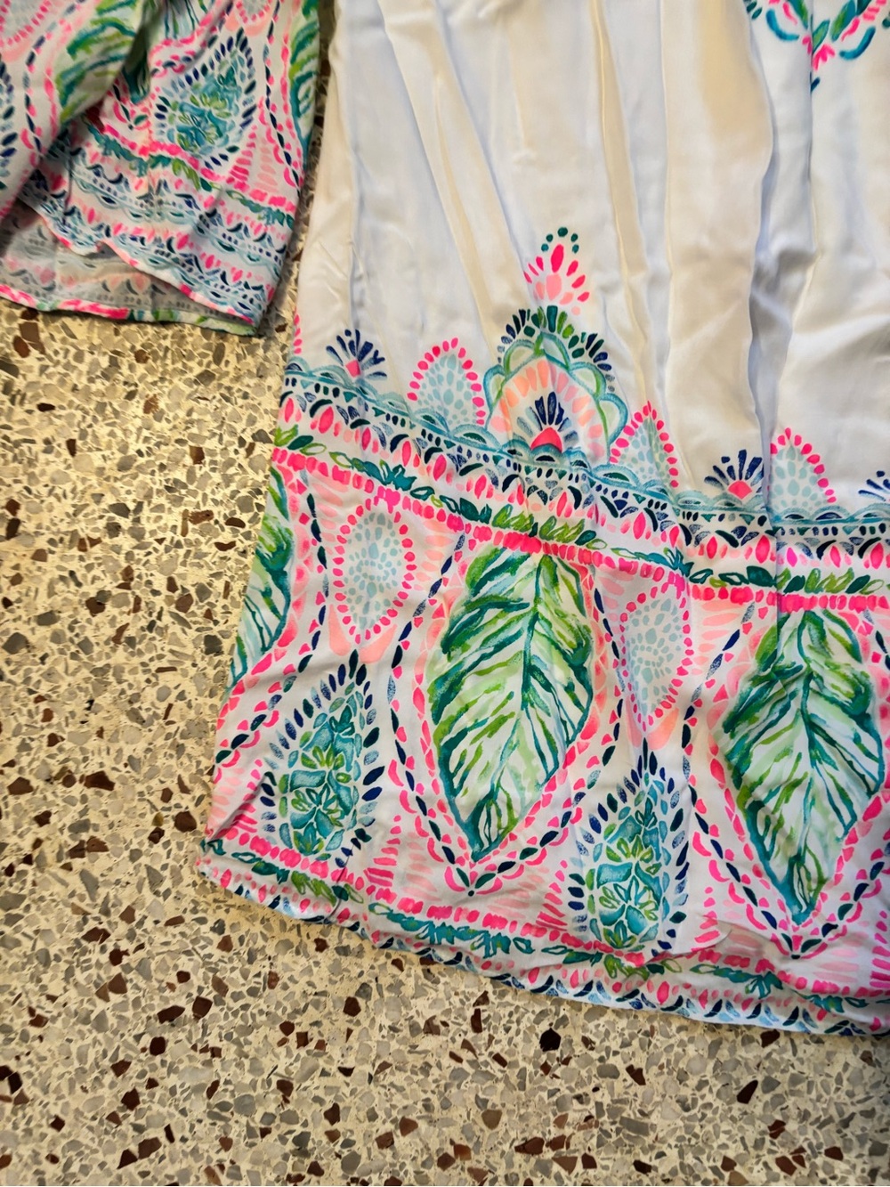 Lilly Pulitzer Nevie off-the-shoulder dress in the Coconut Coast medium - Picture 6 of 8